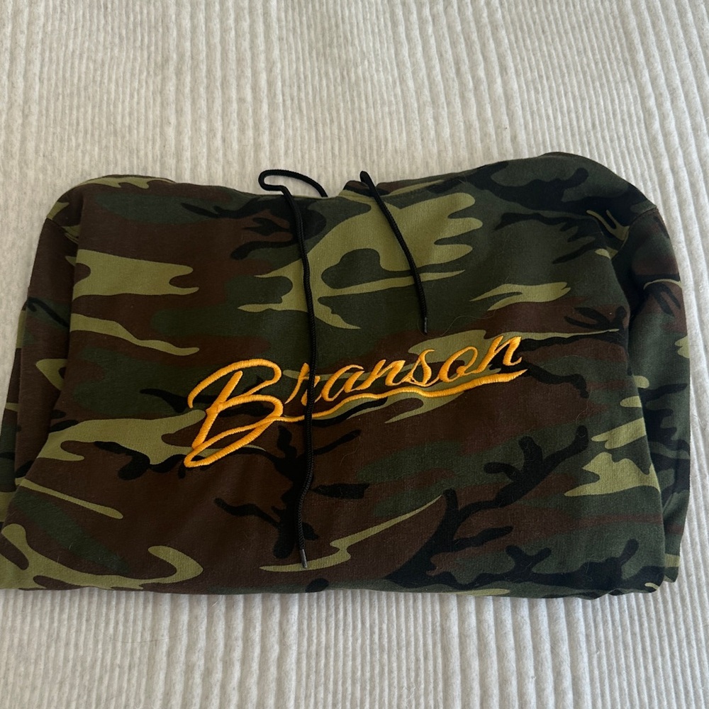 Branson cognac liquor merch Men’s Sweatshirt